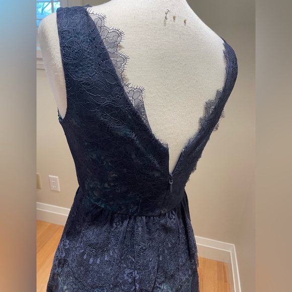 Beautiful lacy summer BCBG Max Asria dress - Picture 4 of 6